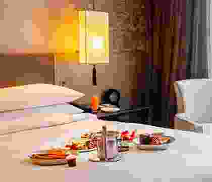 gallery item-2 In-Room Dining